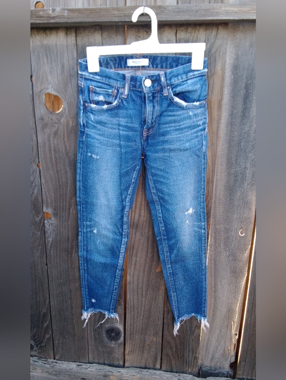 Moussy Vintage Denim Jean Chewed Hem Distressed Womens 24 Pant